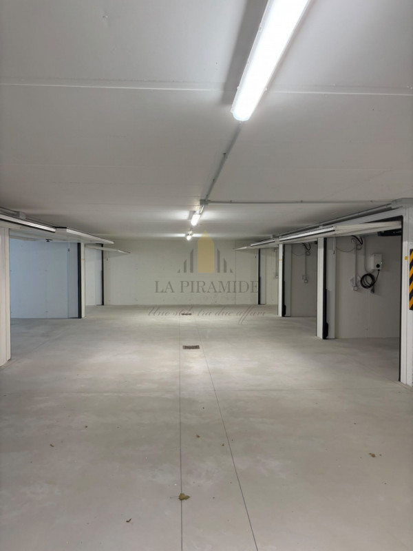 PORTA TRENTO PADOVA
Proponiamo in affitto 2 garage di nuova costruzione di circa 20mq, in ottima ...