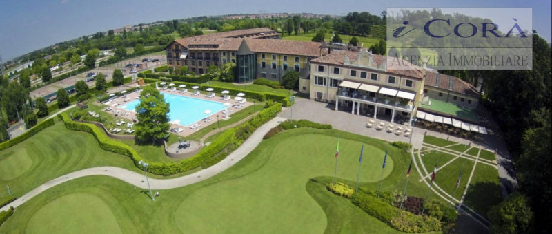 Selvazzano Golf Montecchia, Affittasi Appartamento distribuito su due livelli, nell'esclusiva str...