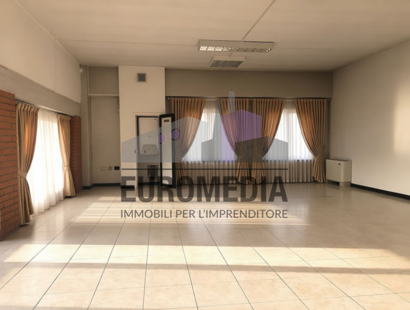SAN BONIFACIO; ai confini con la provincia di Vicenza: Rif. 1479_Ac_ANTONIO - Per info 338.489202...