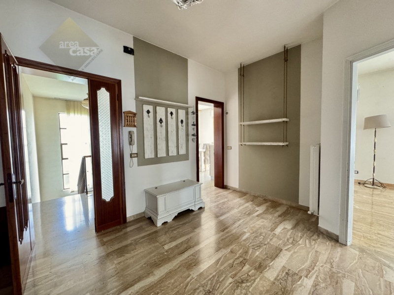 Cerchi una casa che unisca tranquillità e praticità? 
Questa villetta unifamiliare è la soluzione...