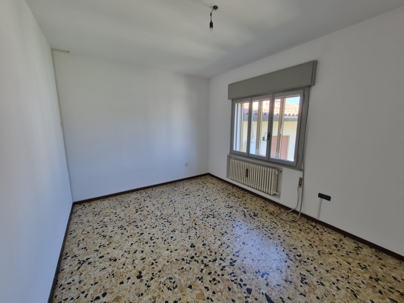 Vo' (PD), Località Vo' di Sotto, Proponiamo in Vendita Ampio Appartamento di circa mq.150 svilupp...