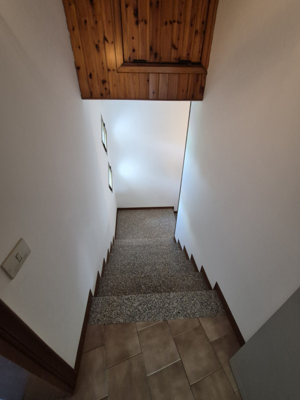 Vo' (PD), Località Vo' di Sotto, Proponiamo in Vendita Ampio Appartamento di circa mq.150 svilupp...