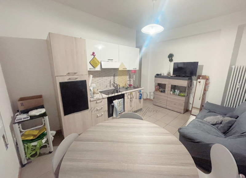 POSTO LETTO SINGOLO IN CAMERA DOPPIA IN APPARTAMENTO - ZONA OSPEDALE MILITARE - PADOVA
Disponibil...