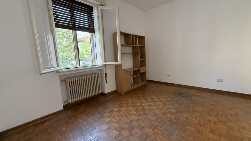 QUARTIERE ARCELLA a due passi dalla stazione e dal centro città, comodissimi tutti i servizi di p...