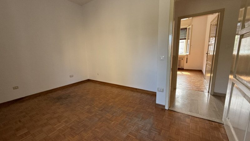 QUARTIERE ARCELLA a due passi dalla stazione e dal centro città, comodissimi tutti i servizi di p...