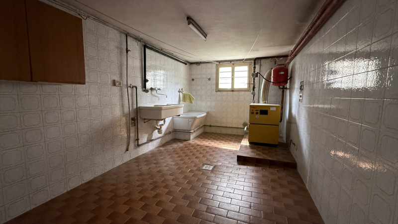 QUARTIERE ARCELLA a due passi dalla stazione e dal centro città, comodissimi tutti i servizi di p...