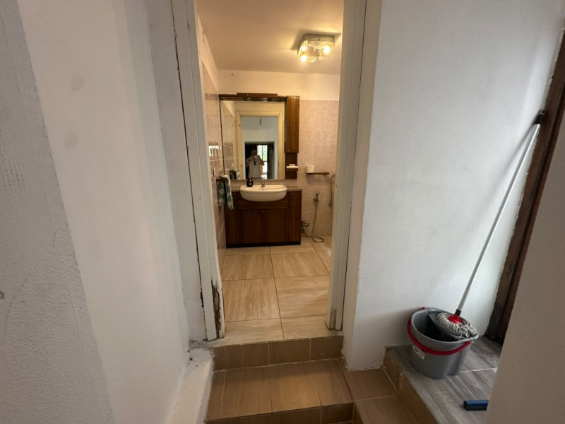 SANTA MARIA DI SALA – In una tranquilla zona verde, defilata dal centro del paese ma a pochi chil...