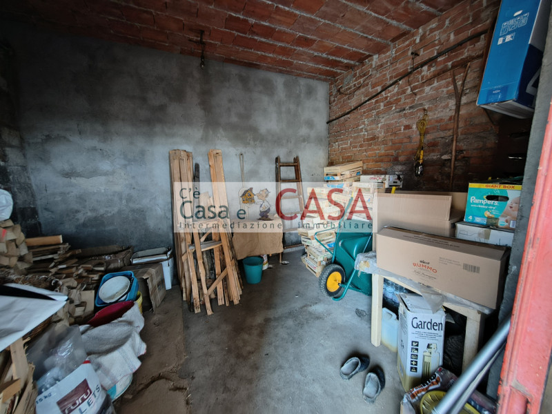 Contesto agreste e tranquillo, l'agenzia C'è Casa e CASA vi intita a prendere visione di una casa...