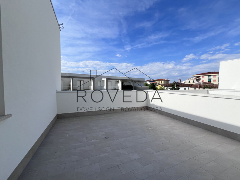 TREVISO - SANT' ANTONINO

RIFERIMENTO: TV38

L'agenzia Roveda Immobiliare ha il piacere di presen...