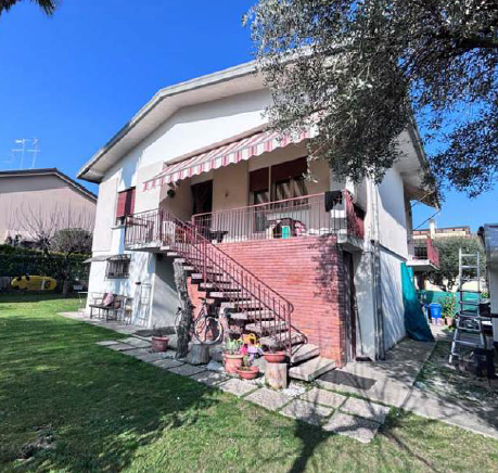 Rif. A.A.227-25

Vendita all'asta - casa unifamiliare su 2 livelli in data 30 settembre 2026

Des...