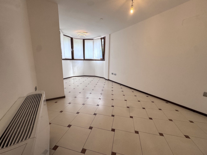 SANTISSIMA TRINITÀ: In quartiere residenziale a 5 minuti dal centro di Padova, comodissimo a tutt...