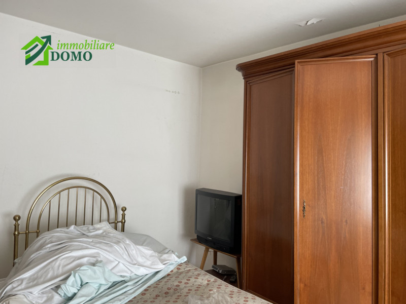 Piovene Centro: Grande Bicamere di 90 mq – Prezzo Economico, Parzialmente da Ristrutturare! Anche...