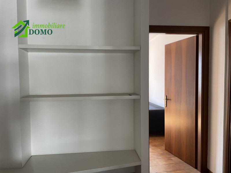 Piovene Rocchette: Bicamere Economico in Centro – Parzialmente da Ristrutturare. Anche con Rent t...