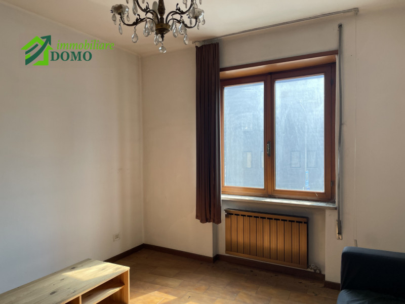 Piovene Rocchette: Bicamere Economico in Centro – Parzialmente da Ristrutturare. Anche con Rent t...