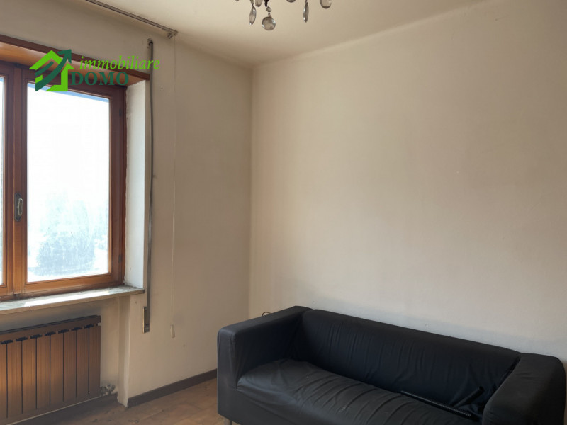 Piovene Rocchette: Bicamere Economico in Centro – Parzialmente da Ristrutturare. Anche con Rent t...