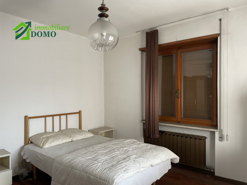 Piovene Rocchette: Bicamere Economico in Centro – Parzialmente da Ristrutturare. Anche con Rent t...