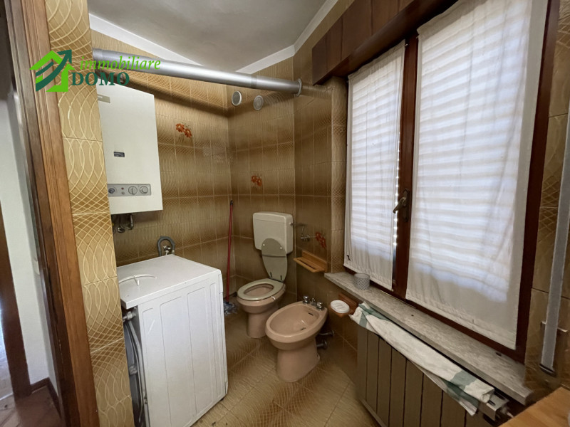 Piovene Rocchette: Bicamere Economico in Centro – Parzialmente da Ristrutturare. Anche con Rent t...