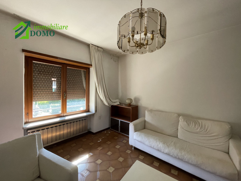 Piovene Rocchette: Bicamere Economico in Centro – Parzialmente da Ristrutturare. Anche con Rent t...