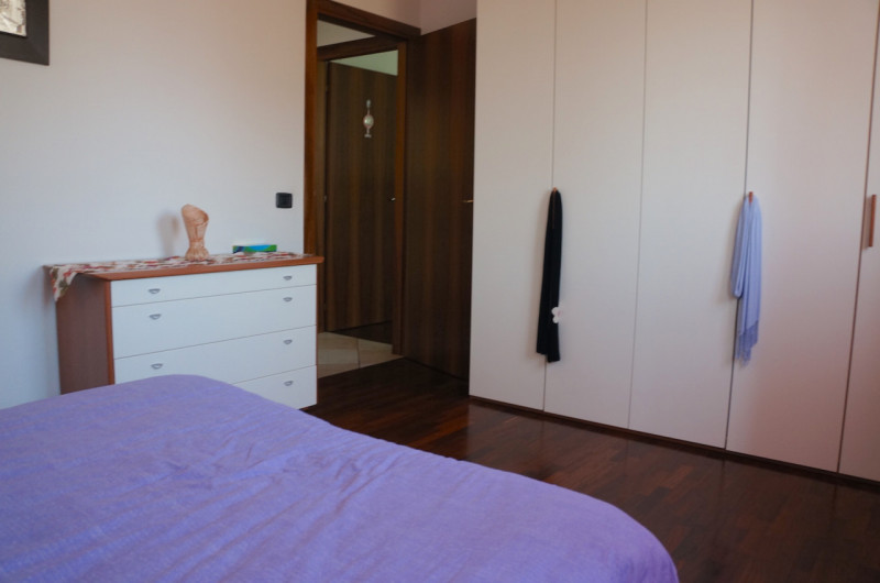 ANNUNCIO PER STUDENTI/RICERCATORI

disponibile 1 STANZA SNGOLA CON BAGNO PRIVATO PER RAGAZZO/A

I...