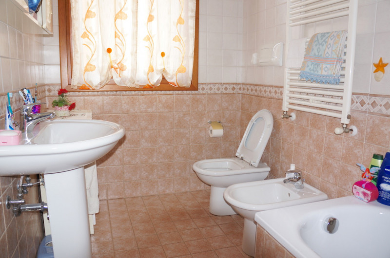 ANNUNCIO PER STUDENTI/RICERCATORI

disponibile 1 STANZA SNGOLA CON BAGNO PRIVATO PER RAGAZZO/A

I...