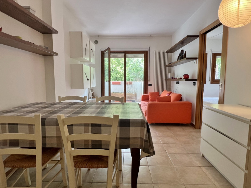 VICENZA, QUARTIERE SAN BORTOLO: VENDESI MINI CON TERRAZZO, GARAGE E POSTO AUTO - COMPLETAMENTE AR...