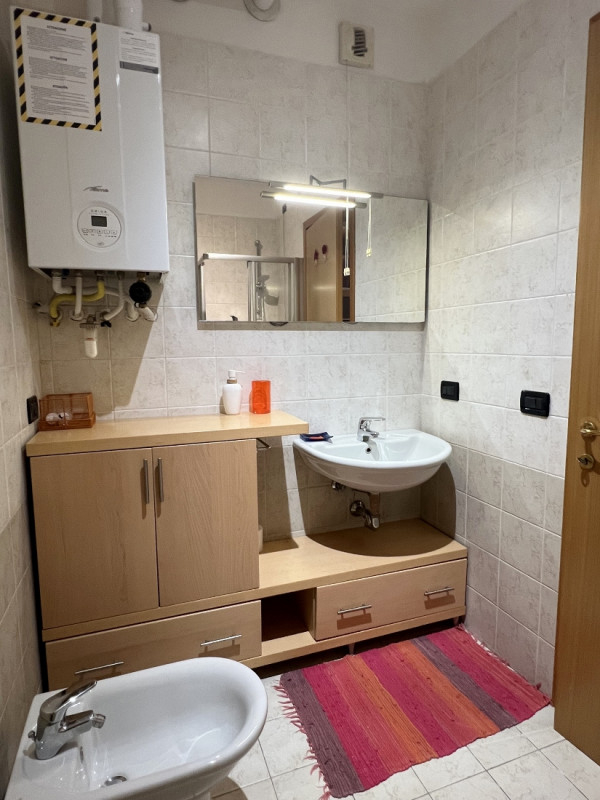 VICENZA, QUARTIERE SAN BORTOLO: VENDESI MINI CON TERRAZZO, GARAGE E POSTO AUTO - COMPLETAMENTE AR...