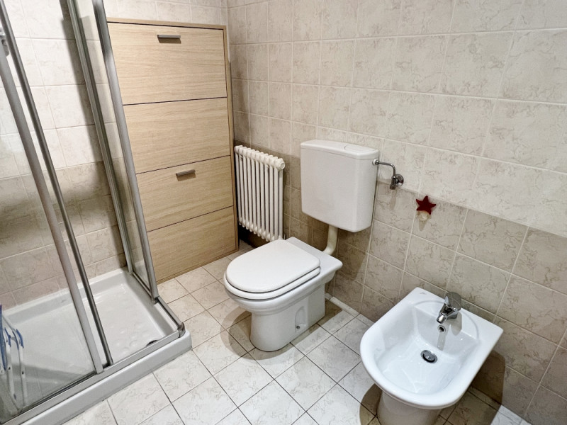 VICENZA, QUARTIERE SAN BORTOLO: VENDESI MINI CON TERRAZZO, GARAGE E POSTO AUTO - COMPLETAMENTE AR...