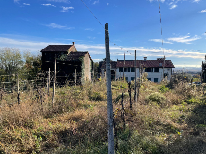 Rustico indipendente con 4.500 mq di terreno a Colceresa

Info e appuntamento Sogno Immobiliare v...