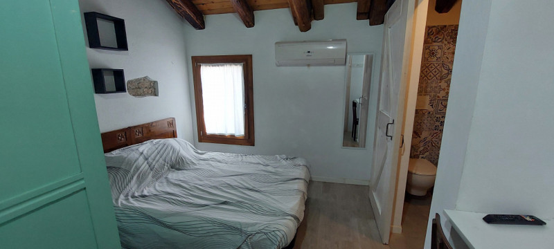 Piazzola sul Brenta in centro paese, affittasi da subito camera da letto arredata situata al prim...
