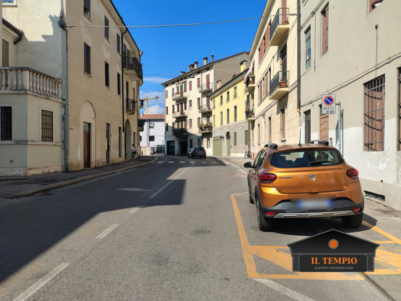 Zona san francesco Affittasi Deposito Magazzino --- annuncio pubblicato con GESTIONALEIMMOBILIARE.it