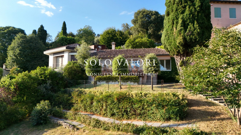 Rif. C360 (per info 335 6198429 Nicola - 338 9387816 Matteo)

Soluzione di Prestigio

Asolo Centr...