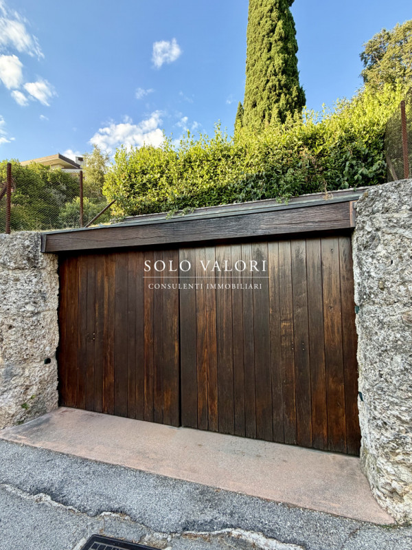 Rif. C360 (per info 335 6198429 Nicola - 338 9387816 Matteo)

Soluzione di Prestigio

Asolo Centr...