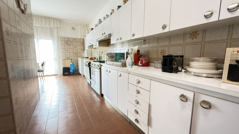 MADONNA PELLEGRINA Quartiere servito e ben collegato, posizione comoda al Prato della Valle e agl...