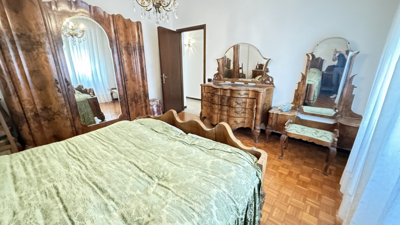 MADONNA PELLEGRINA Quartiere servito e ben collegato, posizione comoda al Prato della Valle e agl...