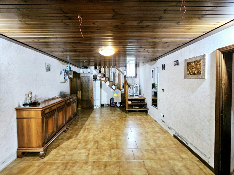 Proponiamo in vendita a Borgo Veneto, località Megliadino San Fidenzio, in una posizione comoda a...