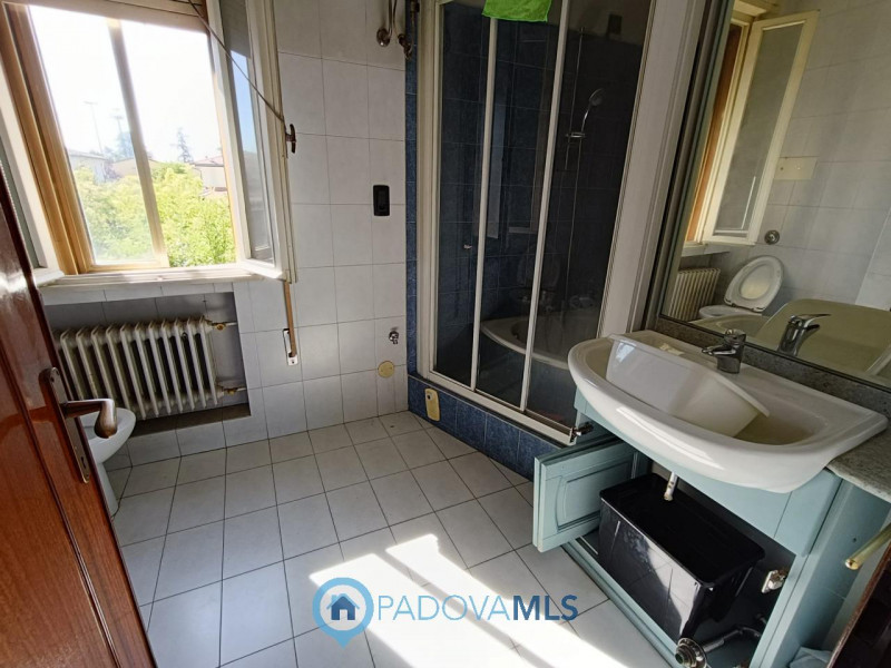 Immobile in esclusiva al Gruppo Padova MLS
Voltabarozzo – Interessante appartamento sviluppato tu...