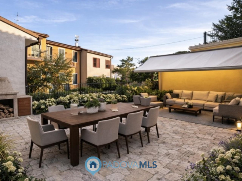 Immobile in esclusiva al Gruppo Padova MLS
Brusegana. Euro 375.000 prezzo non trattabile. Casa sc...