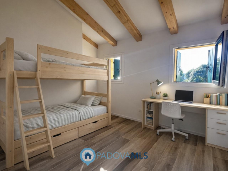 Immobile in esclusiva al Gruppo Padova MLS
Brusegana. Euro 375.000 prezzo non trattabile. Casa sc...