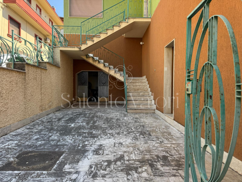 Casa singola a Parabita