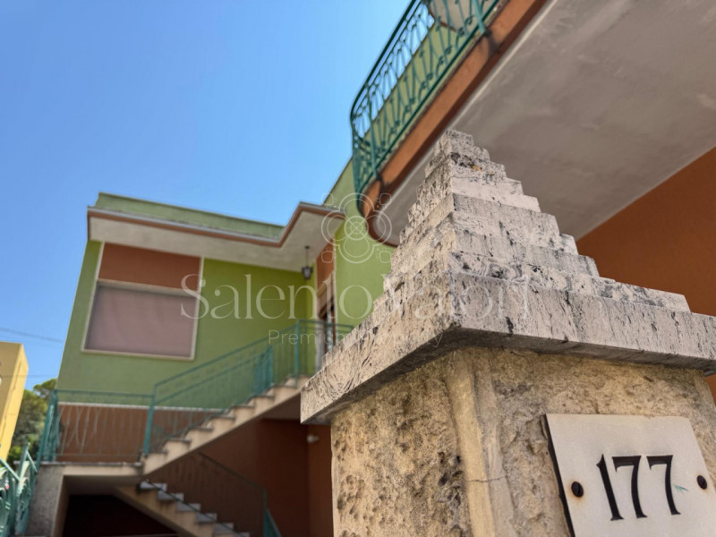 Casa singola a Parabita